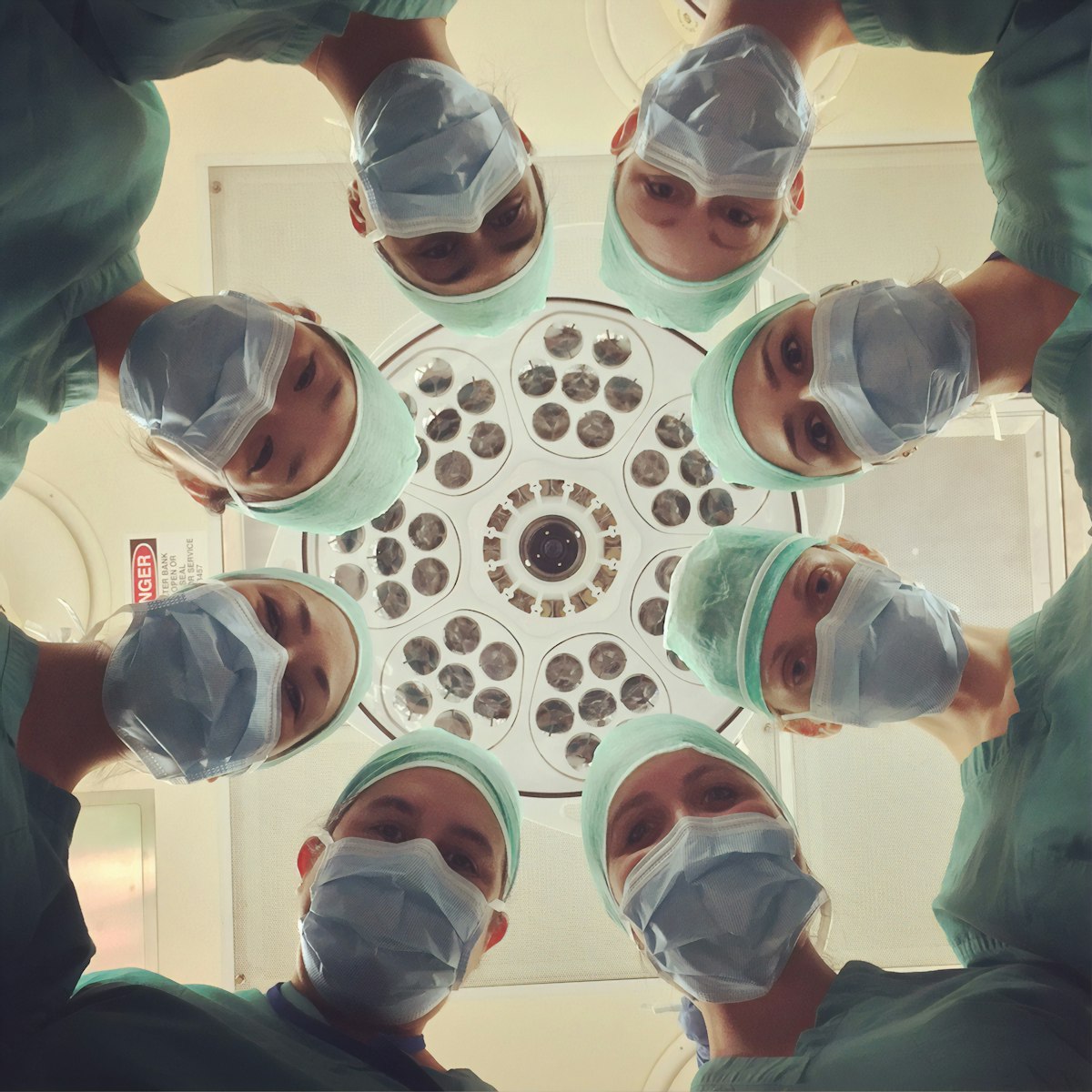 Choosing Your Vision: A Guide to Intraocular Lens (IOL) Options in Cataract Surgery